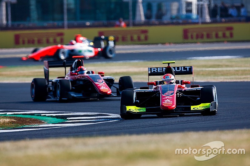 Menchaca 13° y Calderón en 17° en Silverstone