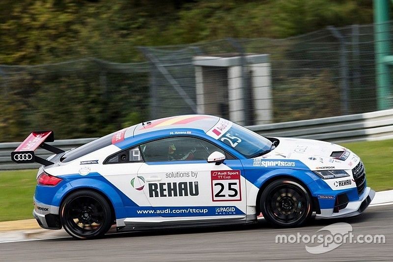 Mikel Azcona Nurburgring 2017