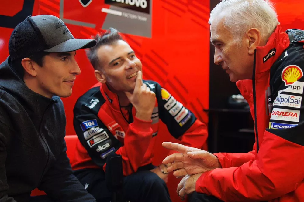 Marc Marquez, Ducati, avec Marco Rigamonti et Davide Tardozzi