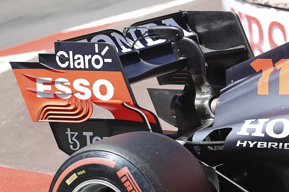Red Bull Racing RB16 rear wing