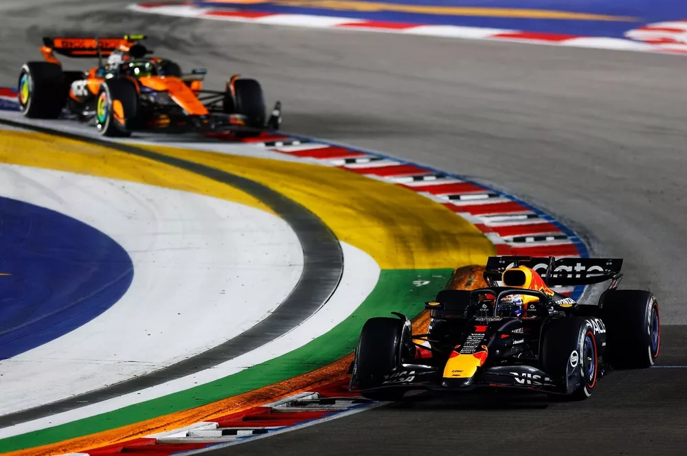 Lando Norris, McLaren, Max Verstappen, Red Bull Racing