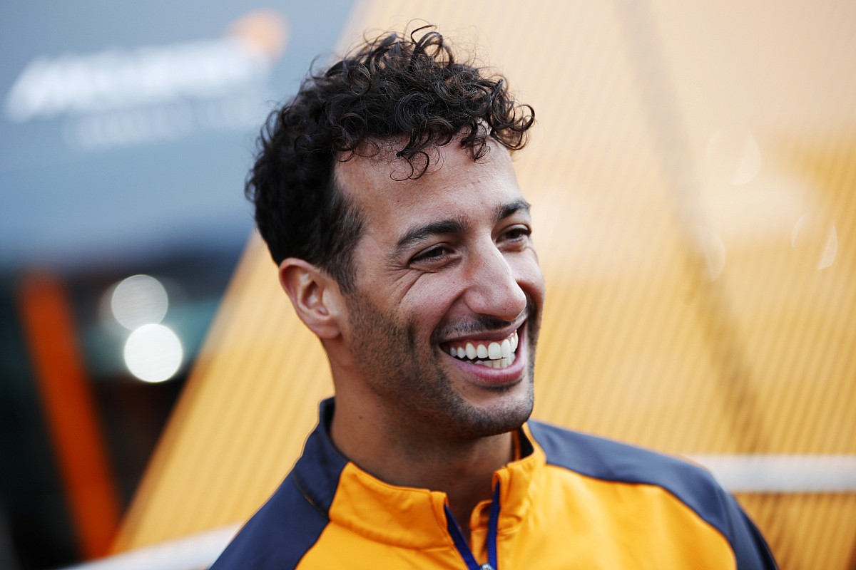 Ricciardo "Webber, Piastri konusunda özür diledi"