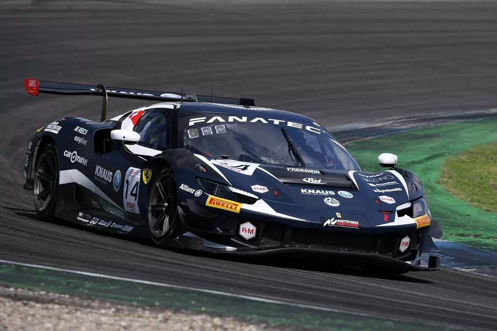 #14 Emil Frey Racing, Ferrari 296 GT3: Konsta Lappalainen, Ben Green 