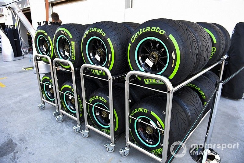 Pirelli intermediate tyres on trollies