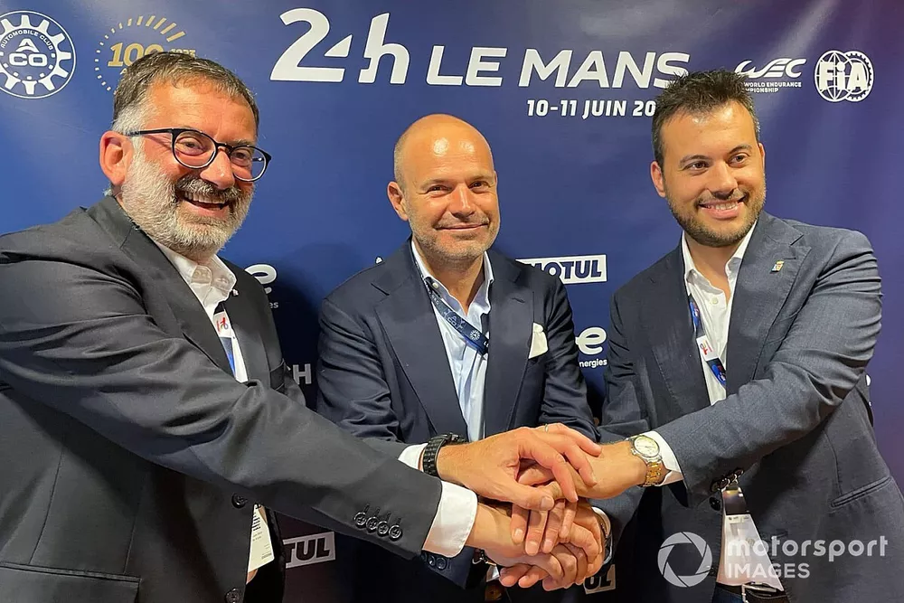 Pietro Benvenuti, Direttore Generale di Formula Imola, Fr&eacute;d&eacute;ric Lequien, Capo del FIA WEC, e Marco Panieri, Sindaco di Imola