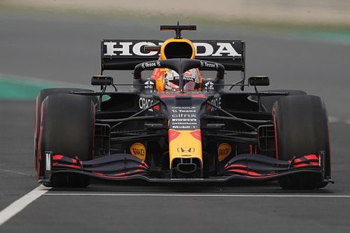 Marko afirma que si Verstappen cambia de motor ser&aacute; en Abu Dhabi