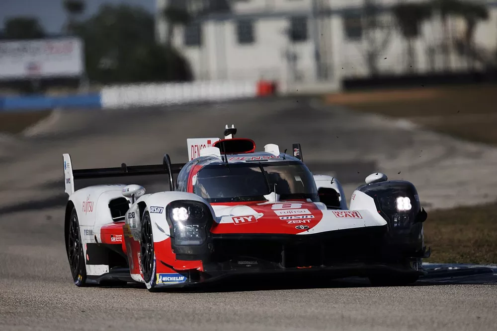#8 Toyota Gazoo Racing Toyota GR010 - Hybrid: S&eacute;bastien Buemi, Brendon Hartley, Ryo Hirakawa