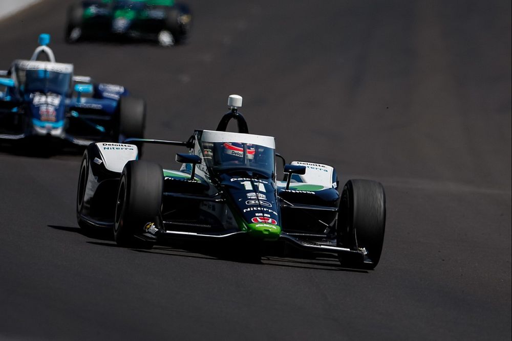 佐藤琢磨、インディ500”3勝目”ならず「苦しいレースで、トップ