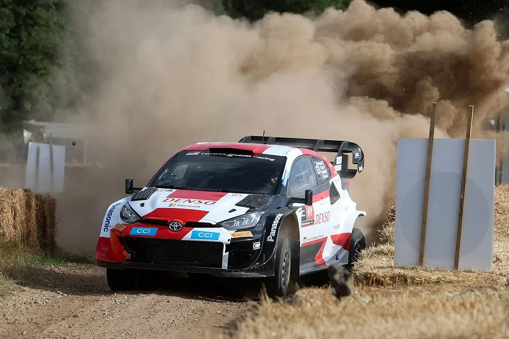 Jari-Matti Latvala, Petter Solberg, Toyota GR Yaris Rally1