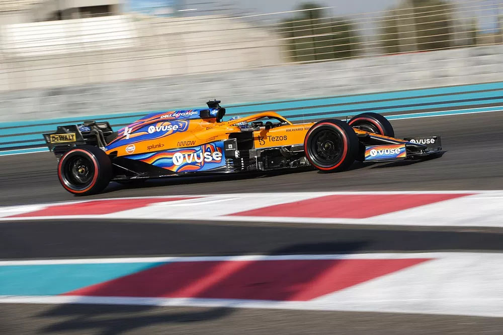 Lando Norris, McLaren MCL35M Mule 