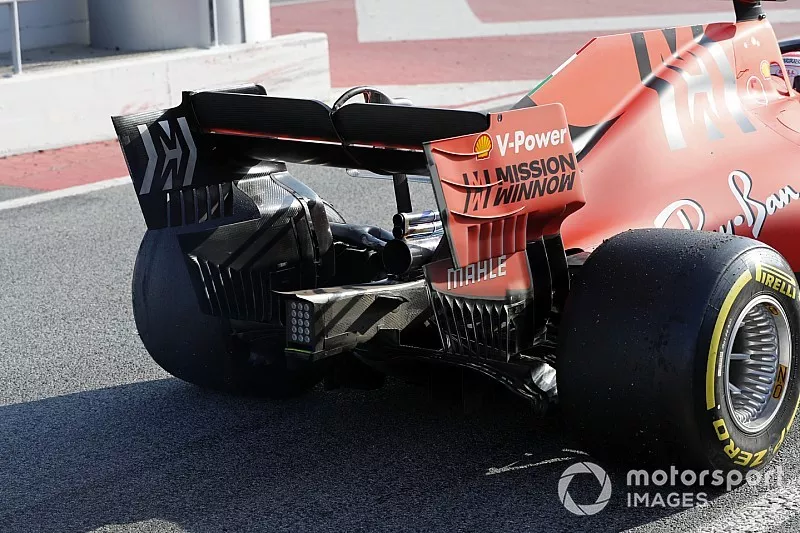 Ferrari SF90 rear