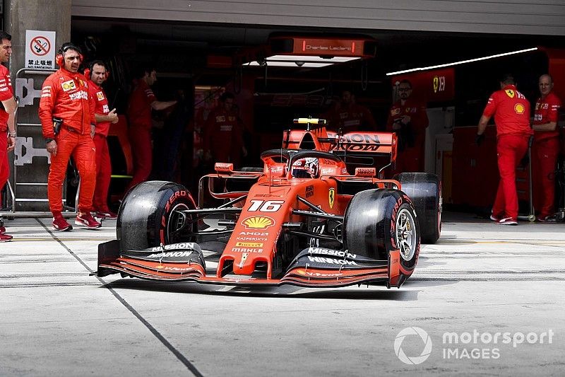 Charles Leclerc, Ferrari SF90, leaves the garage