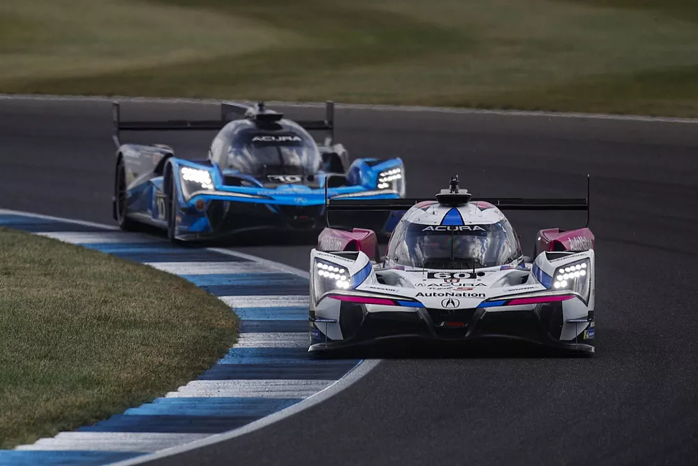 #60 Meyer Shank Racing W/Curb-Agajanian, Acura ARX-06, GTP: Colin Braun, Tom Blomqvist