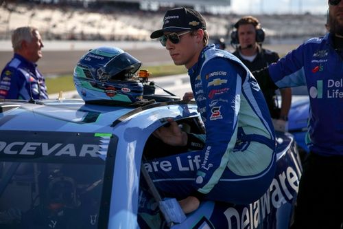 NASCAR: Carson Hocevar é multado em 50 mil dólares por colocar em risco a segurança dos fiscais