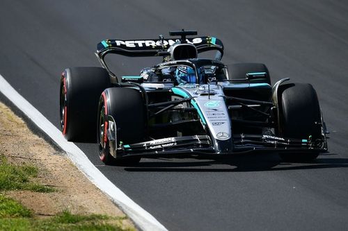 Russell no entiende cómo Verstappen se recuperó en Monza y Mercedes no puede