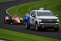 Alonso completa sus primeras vueltas en Indy con sobresalto; Servi&aacute; acaba 3&ordm;