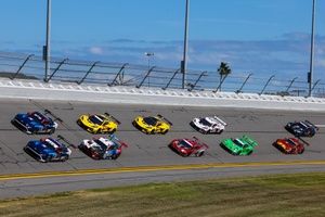 Zgłoszenia zatwierdzone. Co dalej z Kubicą?