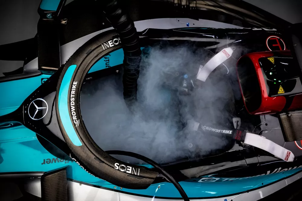 Refroidissement du cockpit de la Mercedes F1 W15