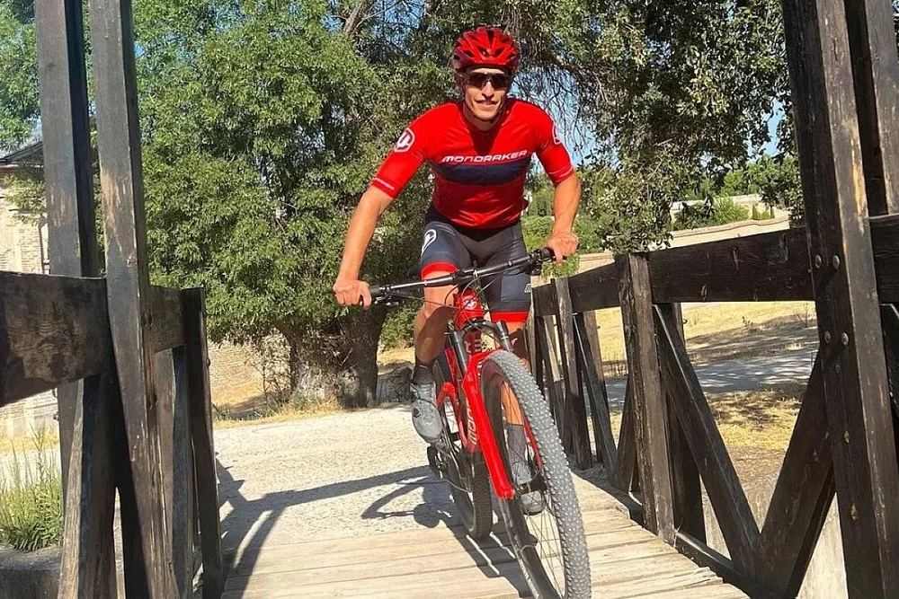Marc Márquez entrenamiento BTT