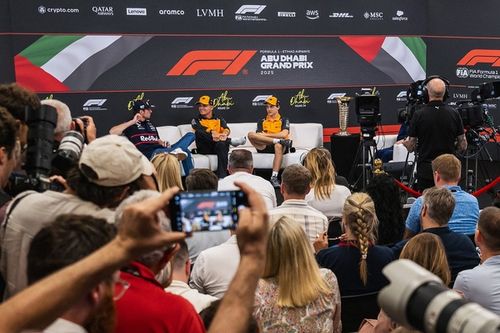 Norris, Verstappen y Piastri opinan sobre la lucha por el título de F1 en Abu Dhabi