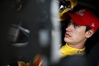 Logano lidera la práctica final en  Martinsville 