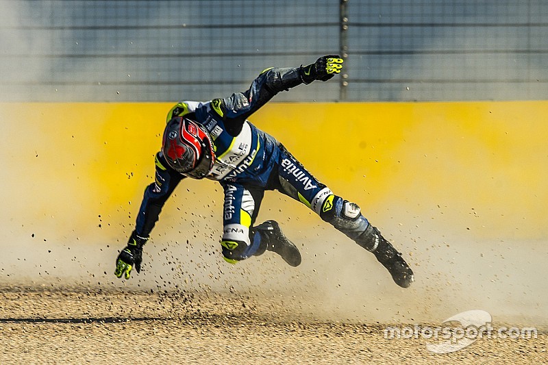 Galería: Jordi Torres sufre su primera caída en MotoGP