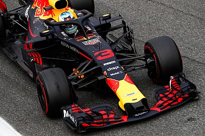 Red Bull e Renault descartam falha em motor de Ricciardo