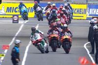 V&iacute;deo: &iexcl;La salida de MotoGP se retrasa por la llegada de&nbsp;la&nbsp;lluvia!