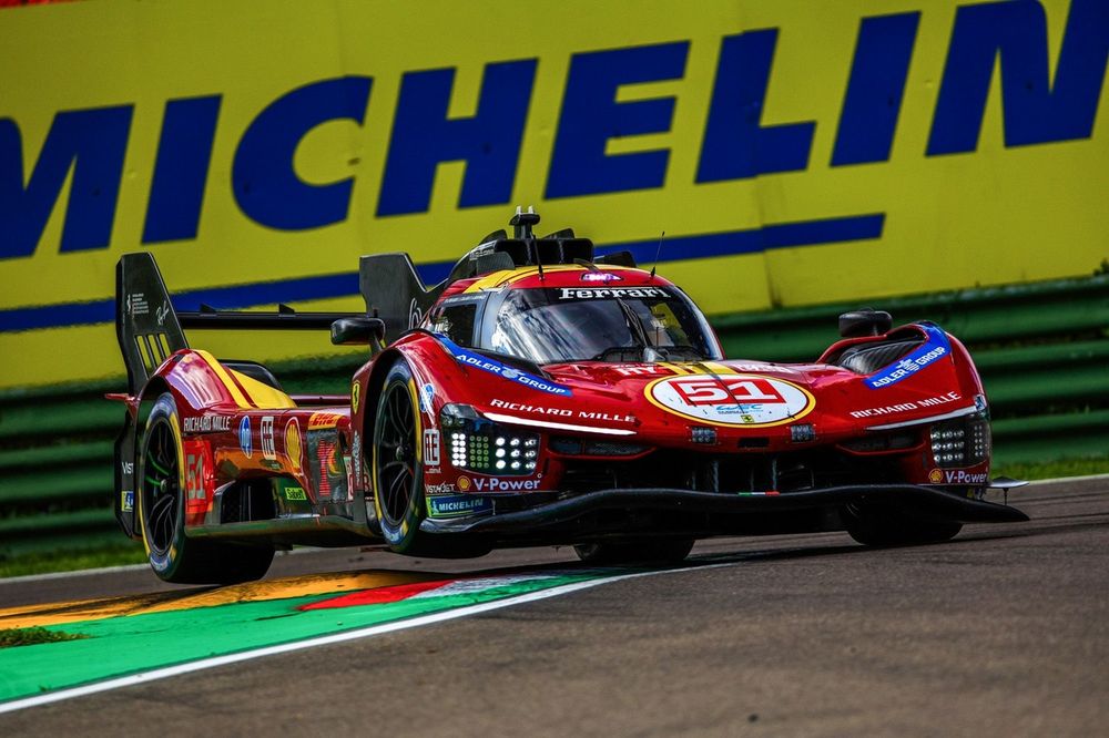 #51 Ferrari AF Corse Ferrari 499P: Alessandro Pier Guidi, James Calado, Antonio Giovinazzi