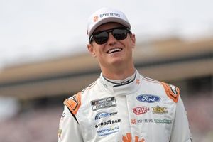 Zane Smith logra su primera pole en la NASCAR Cup con una vuelta monstruosa en Talladega