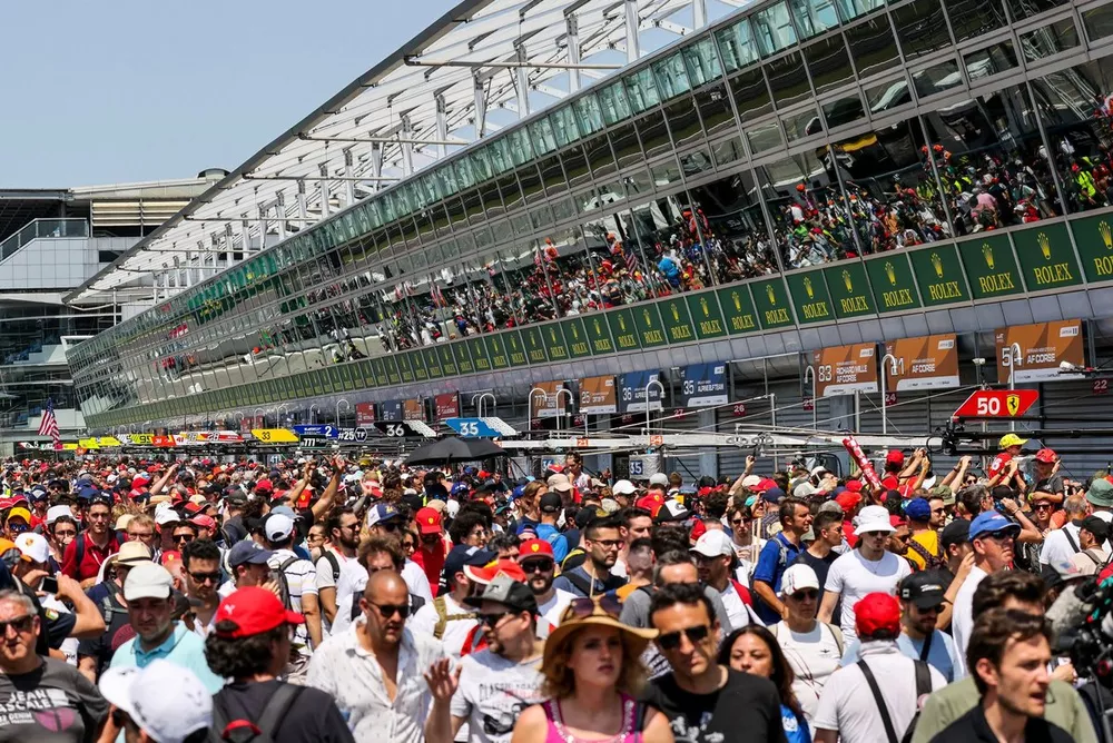 Pit walk