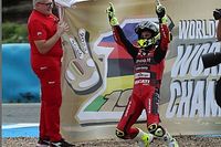&Aacute;lvaro Bautista, brillante campe&oacute;n del mundo del WorldSBK 2023 tras ganar en Jerez