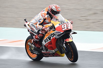 Warm-up - Márquez loin devant sous la pluie
