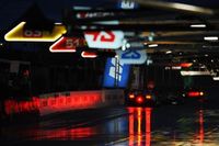 Noc za samochodem bezpieczeństwa