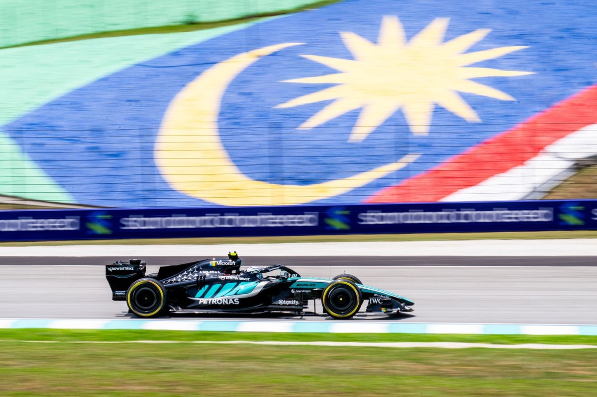 Bahrein F1 - Antonelli manda sobre Red Bull en la FP3 de Sepang; Alonso, 12º
