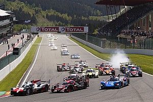 Alonso manda en las primeras tres horas en Spa