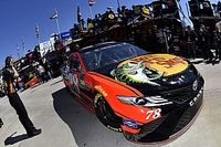Truex lidera la primera pr&aacute;ctica en Las Vegas