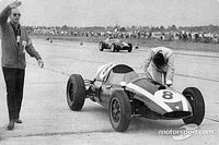 Cuando Jack Brabham empuj&oacute; literalmente su coche hacia el t&iacute;tulo de F1