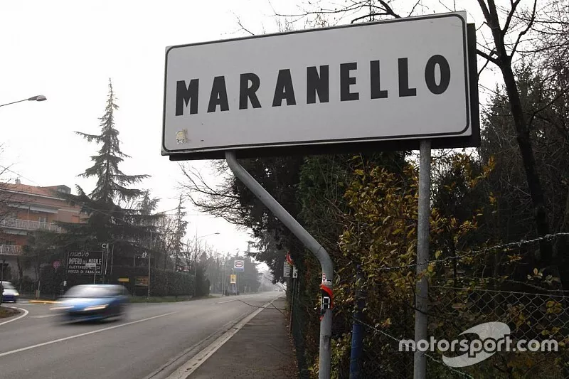 Cartel de la calle en Maranello