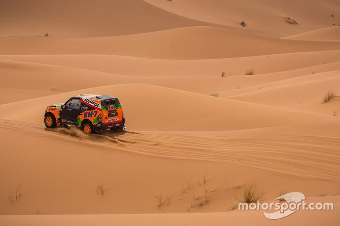 Isidre Esteve, J.M. Villalobos, KH-7 Rally Team