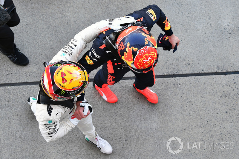 Race winner Lewis Hamilton, Mercedes AMG F1 celebrates in parc ferme with Max Verstappen, Red Bull Racing