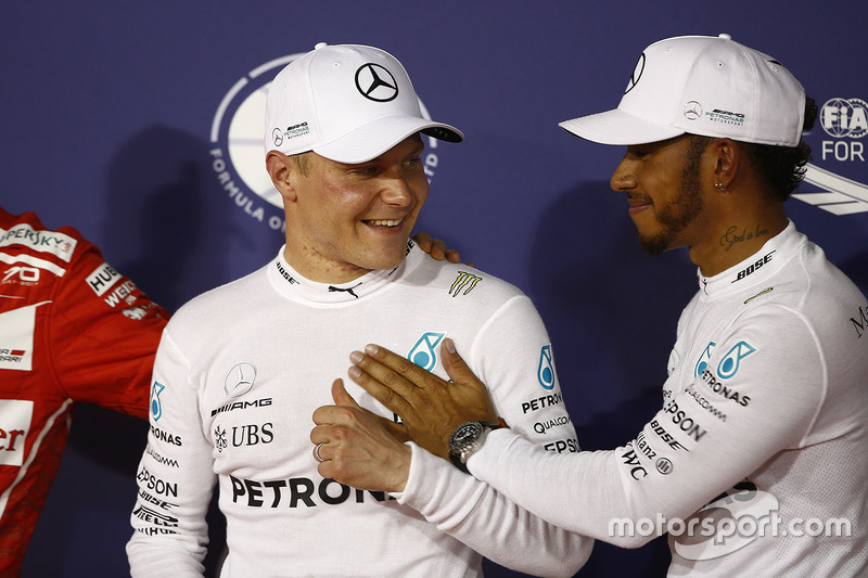 Valtteri Bottas surpreendeu e superou Lewis Hamilton no Q3, assegurando assim sua primeira pole na carreira.