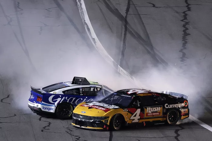 Noah Gragson, Front Row Motorsports Ford, Casey Mears, Garage 66 Ford