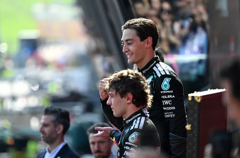 Andrea Kimi Antonelli, Mercedes; George Russell, Mercedes