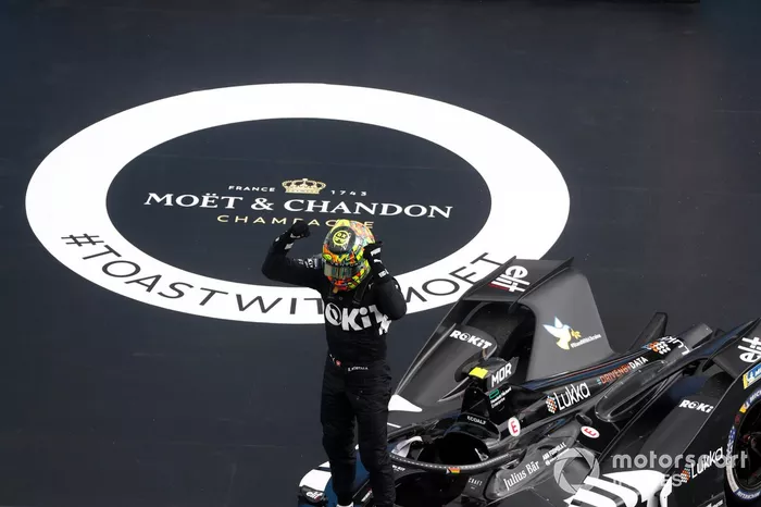 Podio: ganador Edoardo Mortara, Venturi Racing