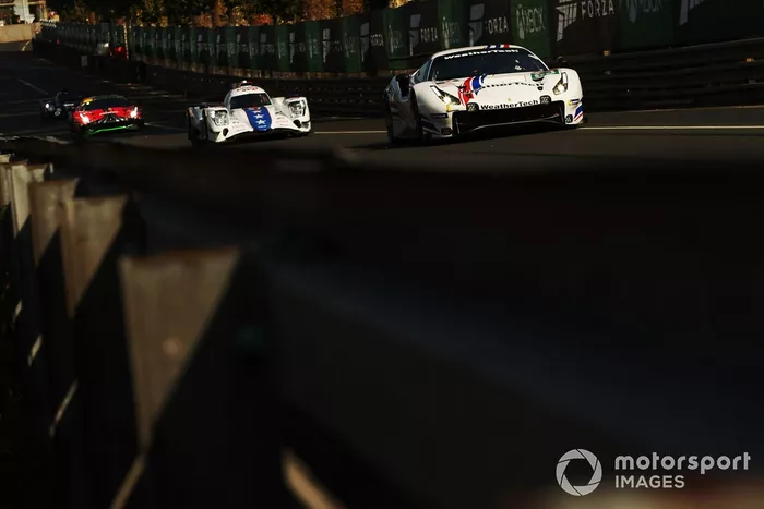 #63 Weathertech Racing Ferrari 488 GTE Evo: Cooper Macneil, Toni Vilander, Jeff Segal