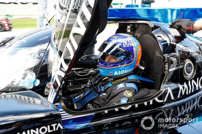 #10 Konica Minolta Cadillac DPi-V.R. Cadillac DPi, DPi:  Fernando Alonso Diaz