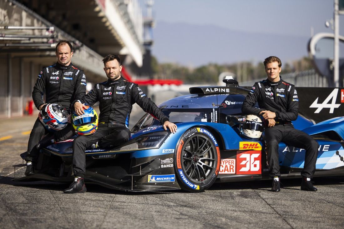 #36 Alpine A424: Nicolas Lapierre, Matthieu Vaxiviere, Mick Schumacher 