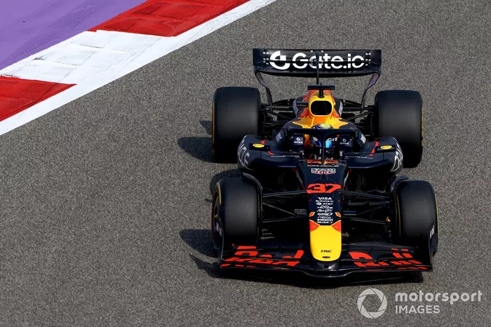 Ayumu Iwasa, Red Bull Racing