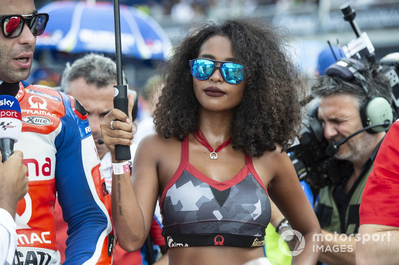 Grid girl